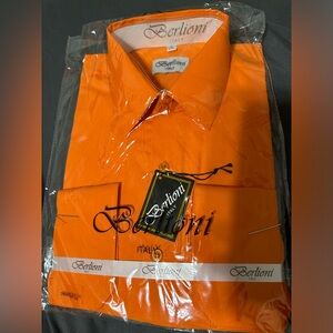 Berlioni Men’s Dress Shirt Size: M 15-15 1/2 34/35 M
